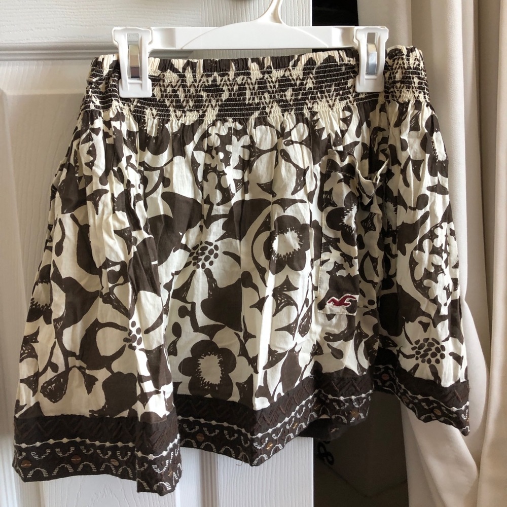 Hollister Floral Puffy skirt